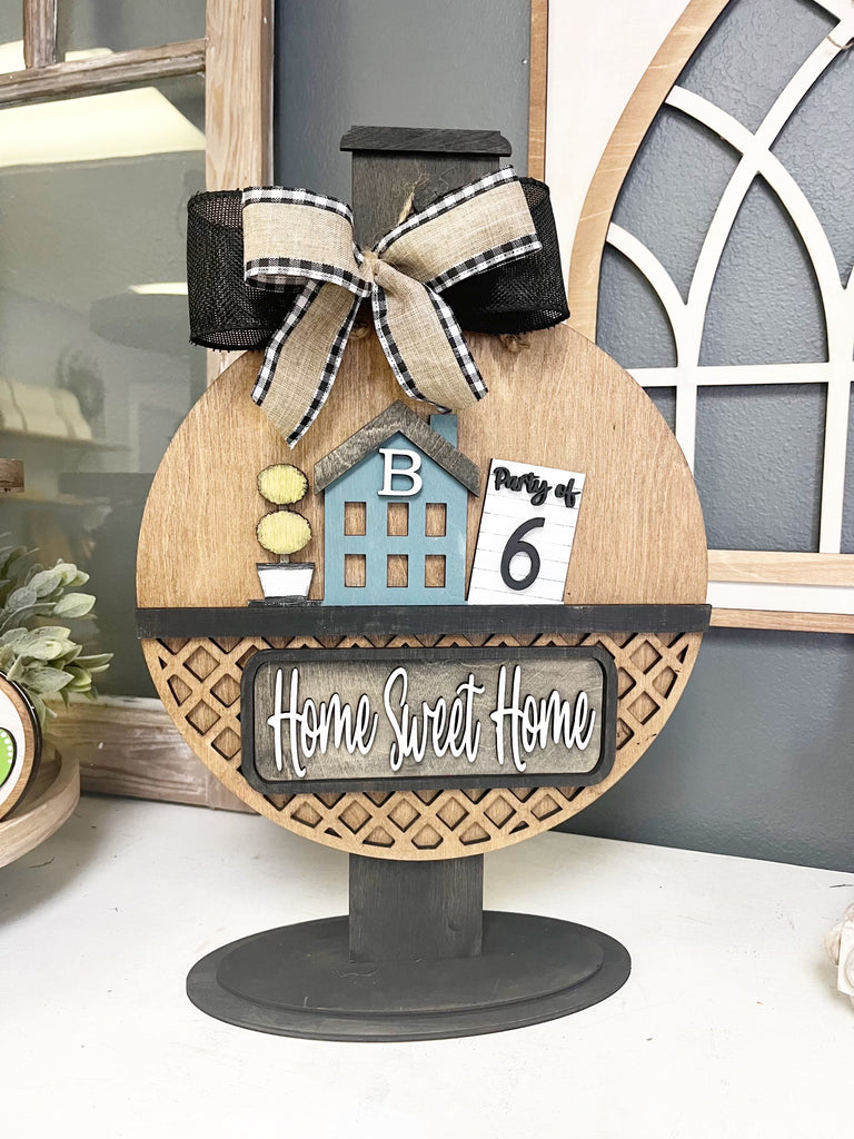 Interchangeable Round with ONE theme {unfinished}